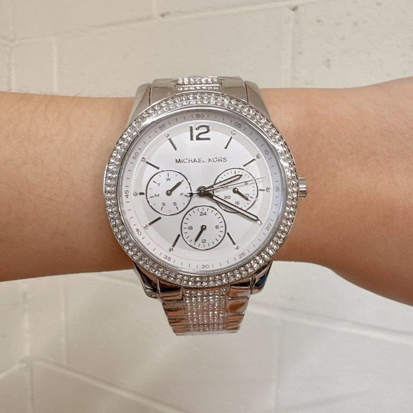 Michael Kors MK7294 Oversized Tibby Pavé Silver-Tone Watch - Picture 2 of 5